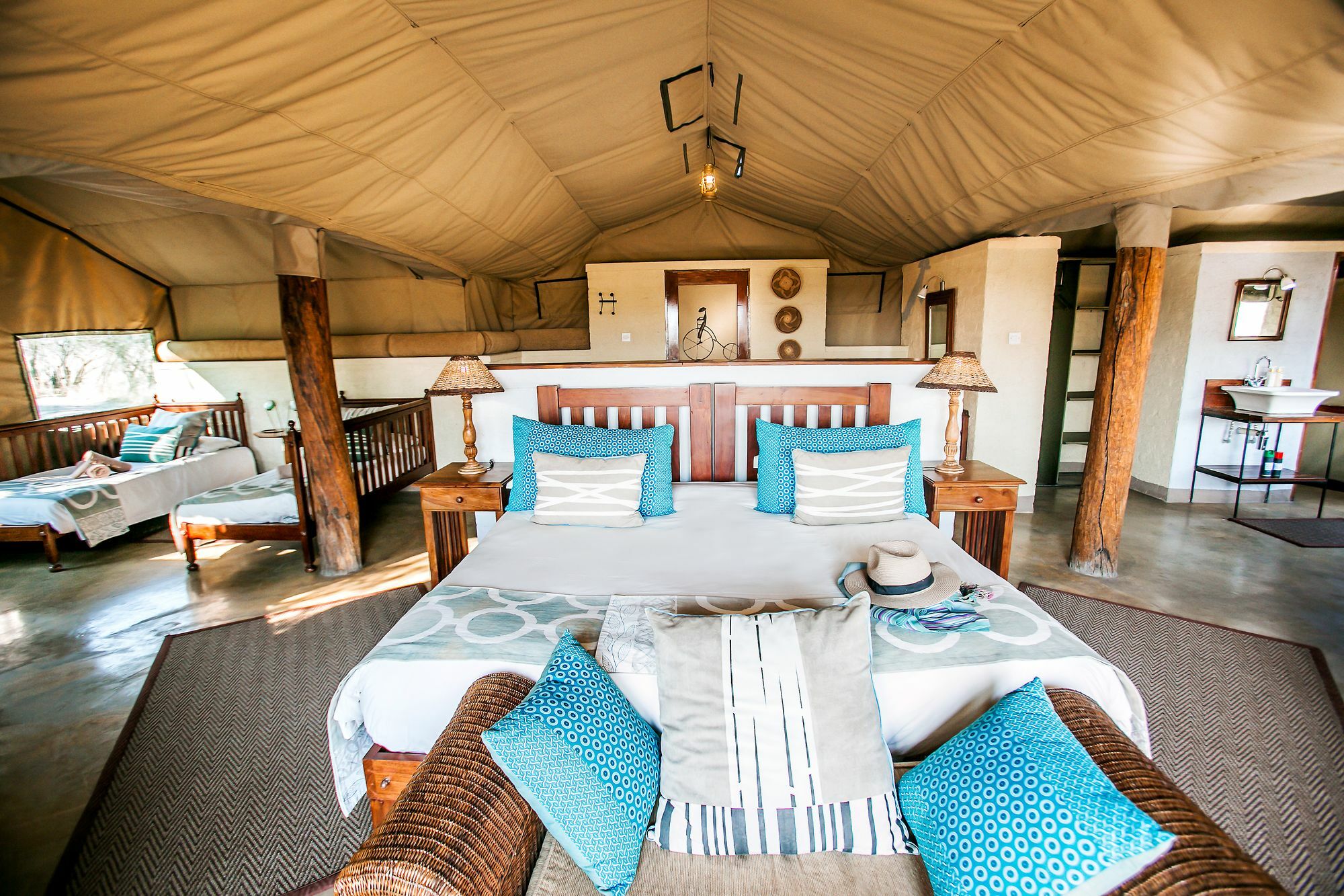 Готель The Hide Safari Camp Dete Екстер'єр фото